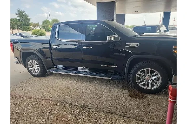 $31753 : GMC Sierra 1500 2020 4x4 SLT image 3