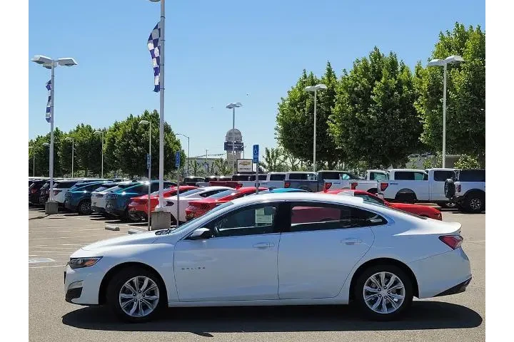 $16300 : Chevrolet Malibu 2022 LT 4dr image 7