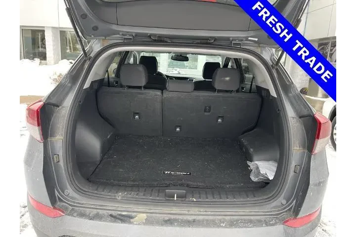 $12980 : Hyundai TUCSON 2017 AWD SE 4 image 9