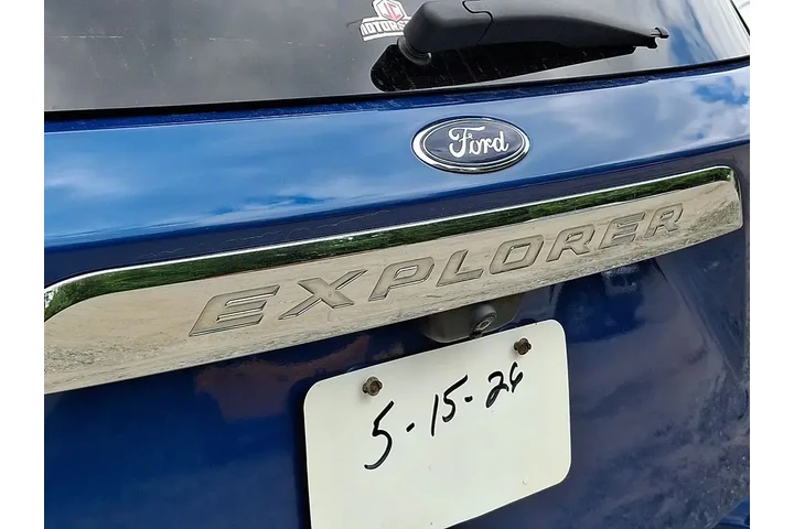 $19743 : Ford Explorer 2020 AWD XLT 4 image 9