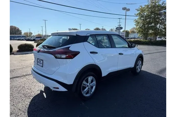 $19400 : Nissan Kicks 2024 S 4dr Cros image 7