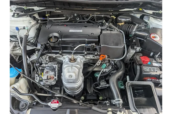 $16306 : Honda Accord 2017 Sport 4dr image 4