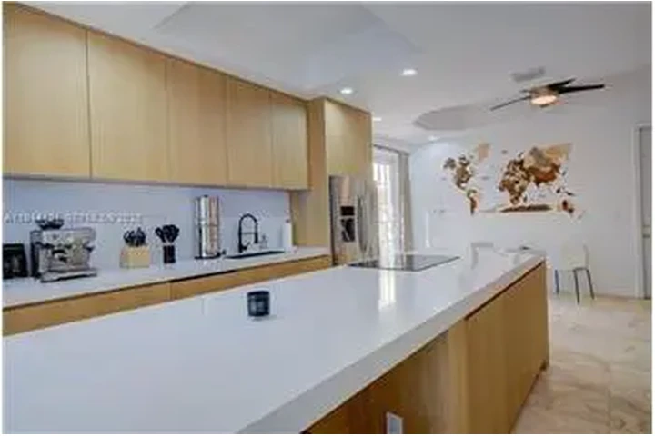 $7950 : Rental property with 3 bedro image 8