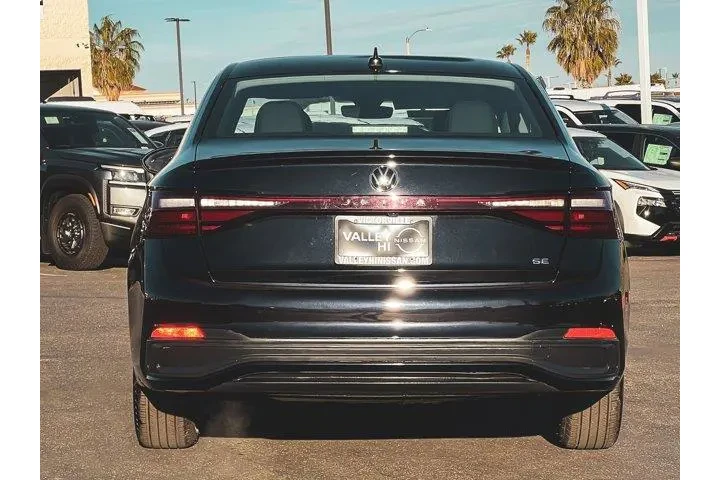 $21997 : Volkswagen Jetta 2025 SE 4dr image 4