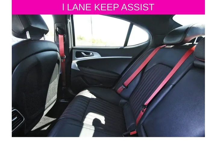 $26685 : Genesis G70 2023 2.0T 4dr Se image 9