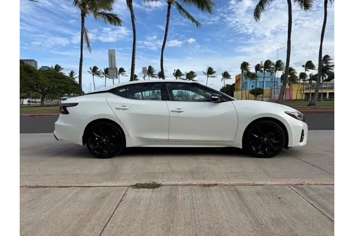 $27692 : Nissan Maxima 2022 3.5 SR 4d image 4
