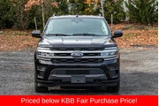 $34395 : Ford Expedition 2023 4x4 XLT thumbnail