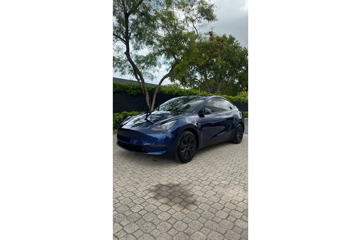$30900 : *Tesla 2024 Modelo Y* image 10