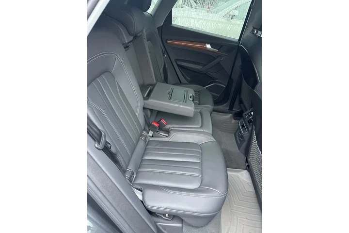 $29999 : Audi Q5 2023 AWD quattro S l image 9