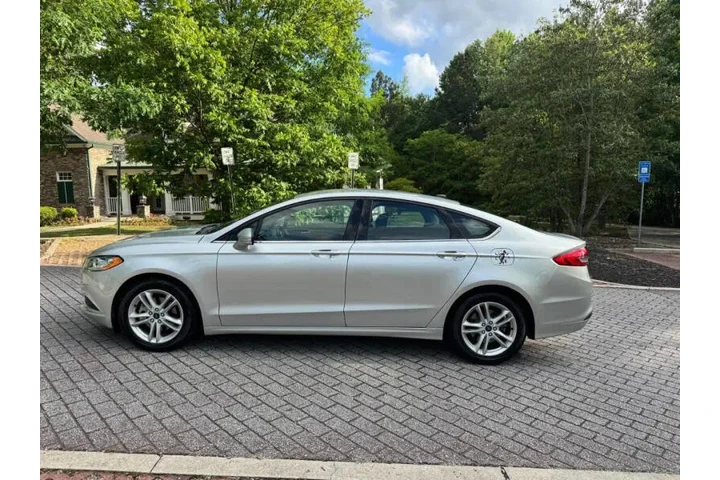 $4500 : 2018 Fusion SE image 6