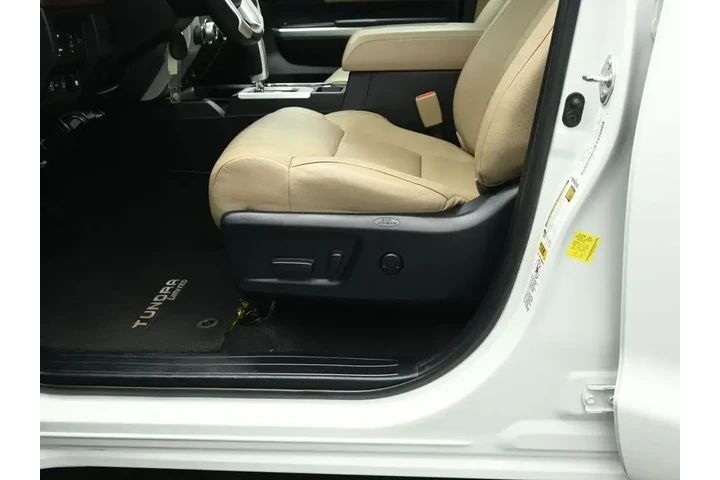 $38429 : Toyota Tundra 2015 4x4 Limit image 10