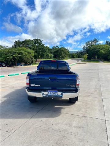 Vendo excelente pickup Toyota image 5