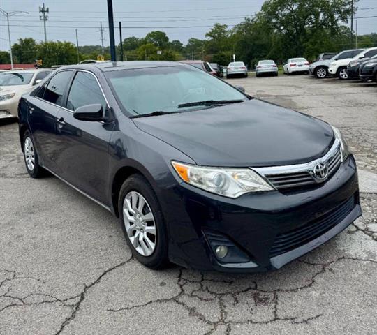 $7500 : 2013 Camry LE image 9