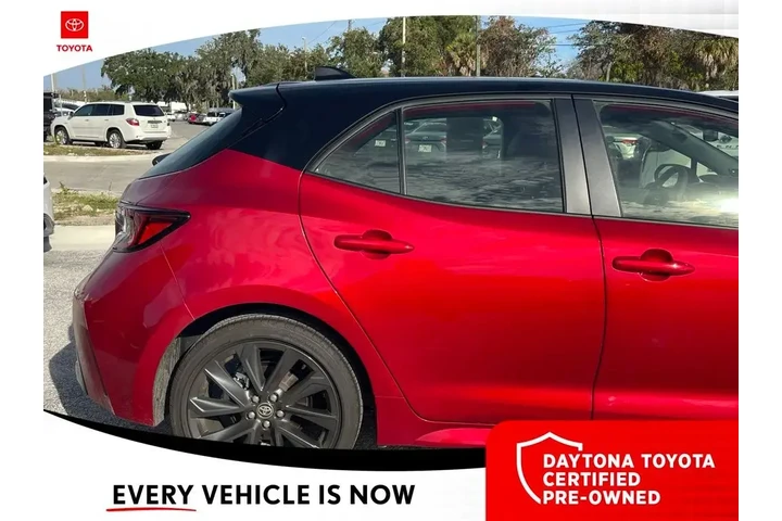 $27000 : Toyota Corolla Hatchback 202 image 3