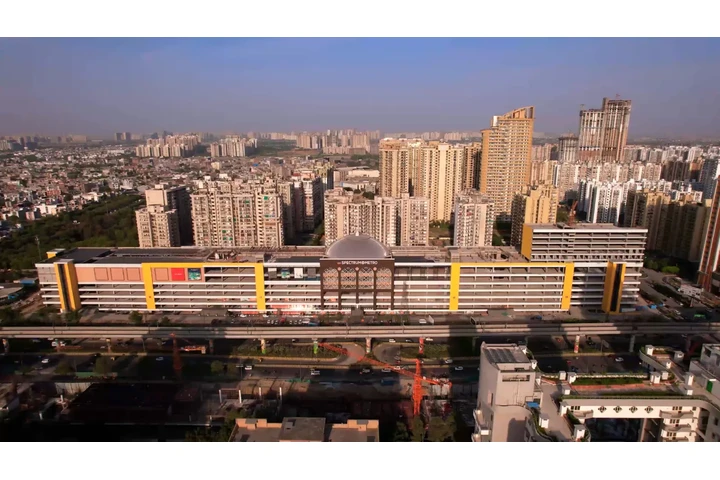 Prime Shopping Experience at S image 4