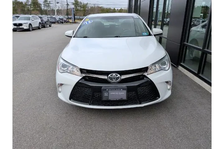 $13995 : Toyota Camry 2015 LE 4dr Sed image 3