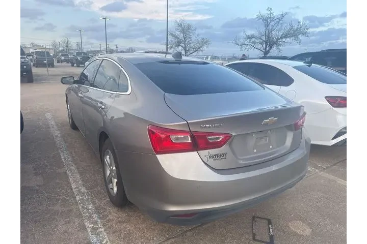 $15495 : Chevrolet Malibu 2022 LS 4dr image 6