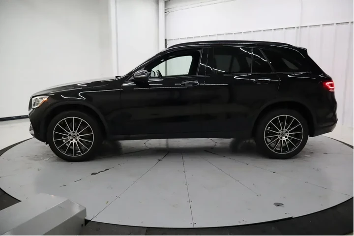 $27081 : Mercedes-Benz GLC 2021 GLC 3 image 9