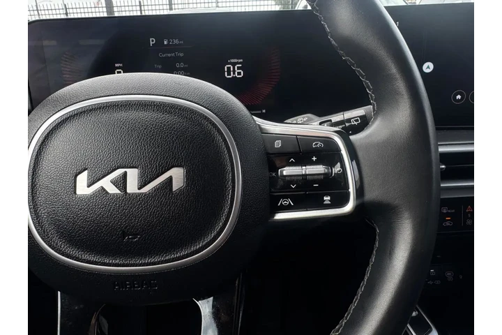2024 Sorento S 2WD image 10