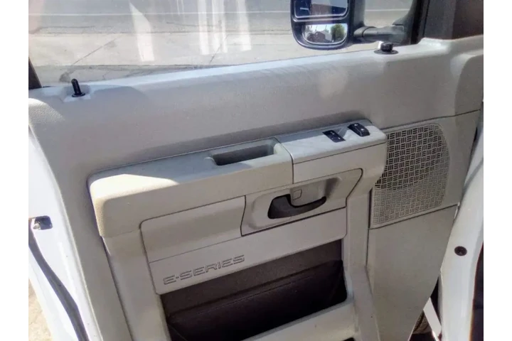 $12995 : 2014 FORD E350 SUPER DUTY CUT image 5