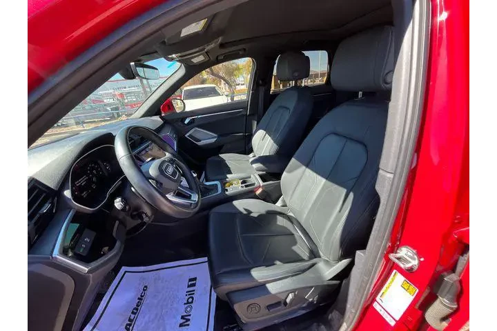 $28415 : Audi Q3 2023 AWD quattro S l image 10