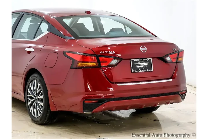 $21995 : Nissan Altima 2023 2.5 SV 4d image 9