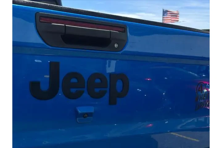 $24990 : Jeep Gladiator 2021 4x4 Spor image 7