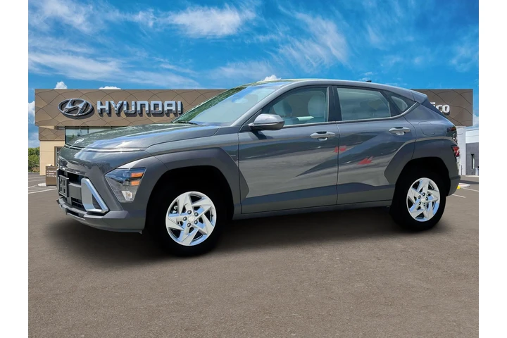 $22999 : Hyundai KONA 2025 AWD SE 4dr image 2
