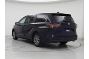 $32998 : Toyota Sienna 2021 LE 8-Pass thumbnail