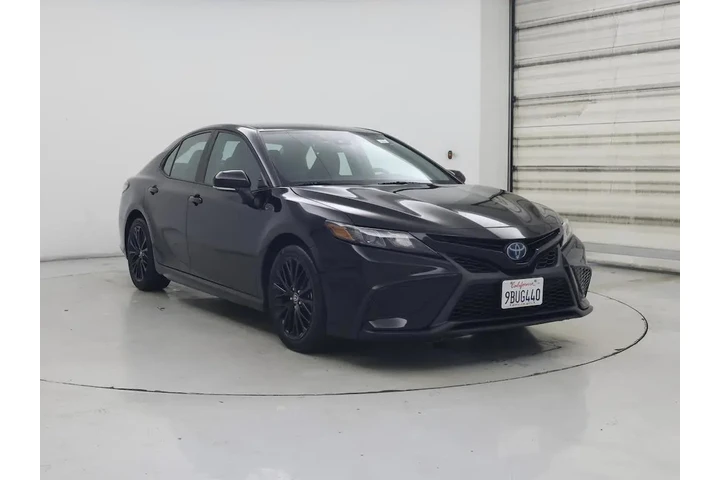 $28998 : Toyota Camry Hybrid 2022 SE image 1