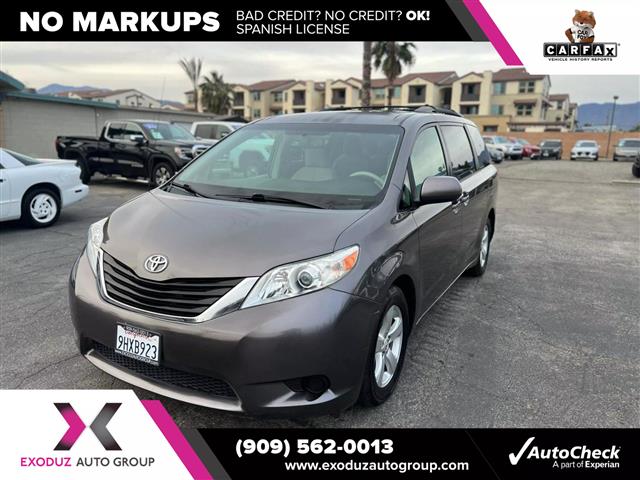 $8995 : 2012 Sienna LE image 2