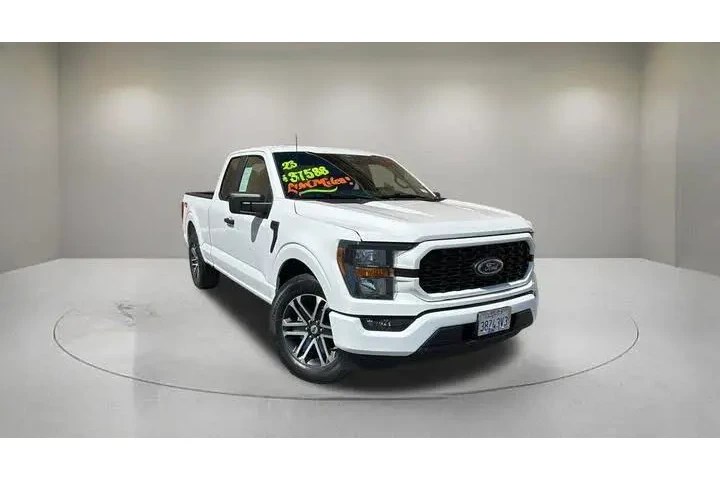 $37588 : Ford F-150 2023 4x2 XL 4dr S image 1