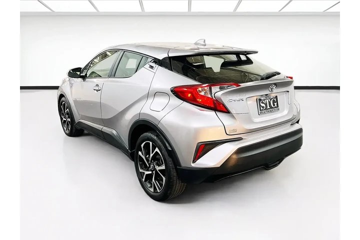 $17250 : Toyota C-HR 2019 XLE 4dr Cro image 9