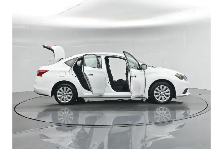 $16600 : Nissan Sentra 2019 S 4dr Sed image 5