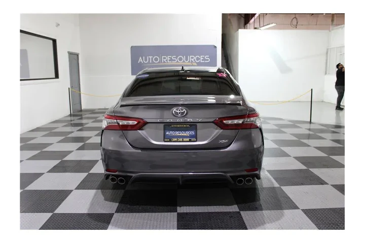 $20699 : Camry 2018 image 4