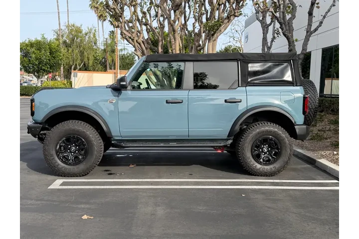 2022 Bronco Wildtrak 4 Door A image 4