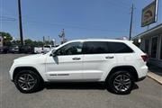 $23900 : 2019 Grand Cherokee Limited 2 thumbnail