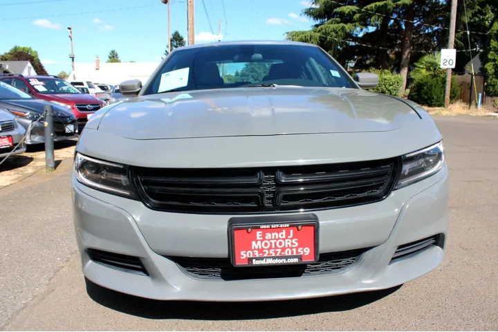 $15295 : 2019 Charger SXT RWD image 3