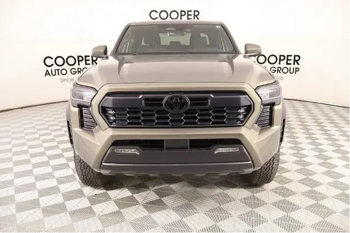 $38889 : Toyota Tacoma 2025 4x4 SR5 4 image 9