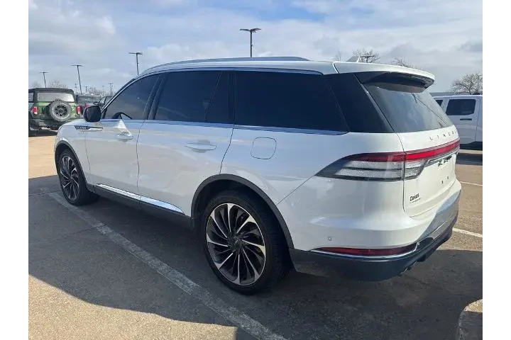$31695 : Lincoln Aviator 2020 AWD Res image 4