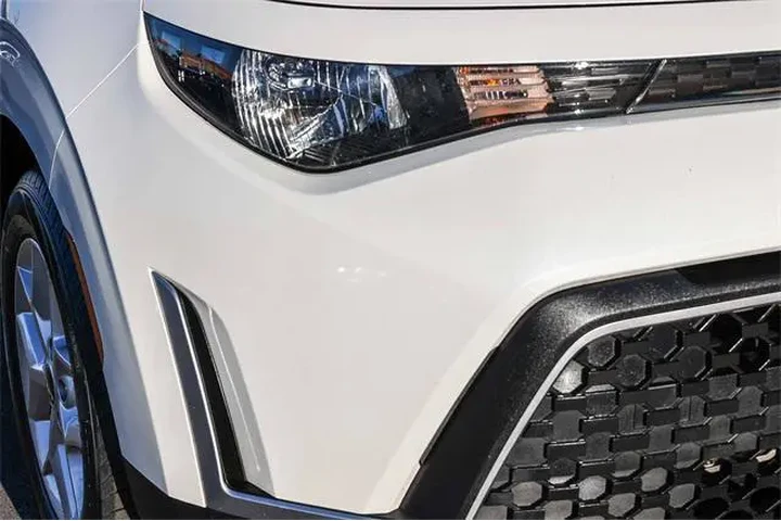 $14999 : Kia Soul 2024 LX 4dr Crossov image 10