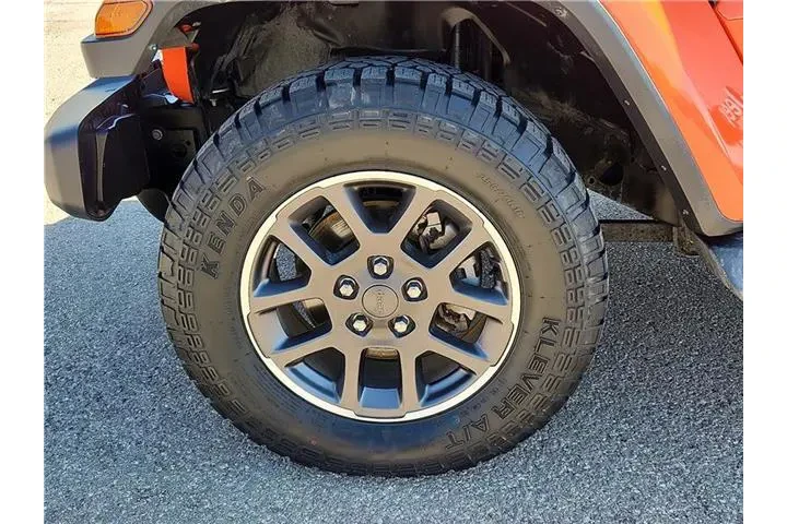 $27995 : Jeep Gladiator 2020 4x4 Over image 7