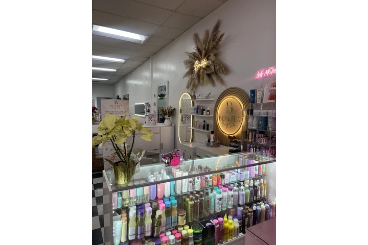 Rento estacion a manicurista image 2