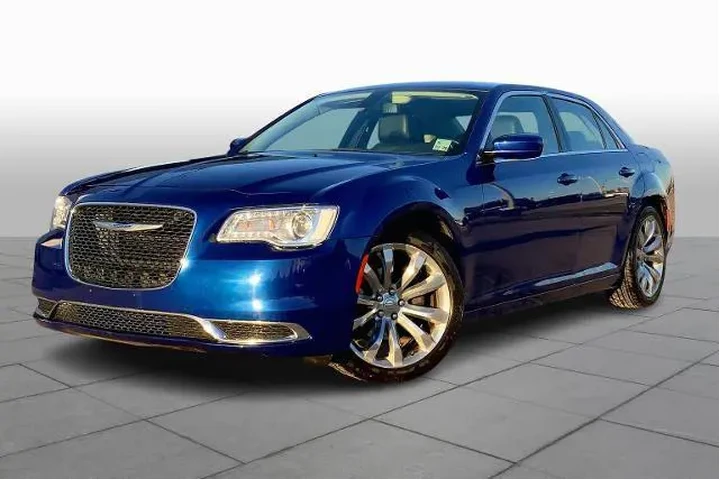 $12225 : Chrysler 300 2019 Touring 4d image 1