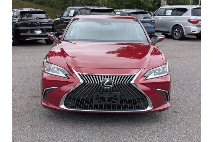 $31999 : Lexus ES 350 2019 F SPORT 4d image 2