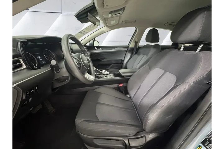 $20991 : Kia K5 2023 LXS 4dr Sedan image 7
