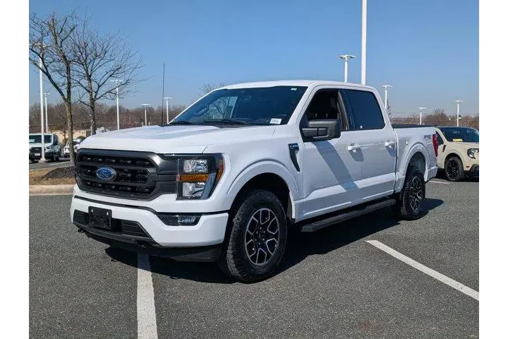 $39628 : Ford F-150 2023 4x4 XL 4dr S image 7