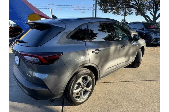 $28151 : Ford Escape 2025 AWD ST-Line image 5
