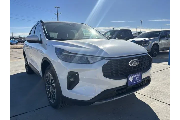 $35990 : Ford Escape Plug-In Hybrid 2 image 2