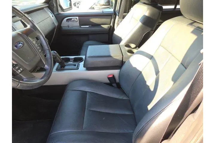 $22435 : Ford Expedition EL 2015 4x4 image 2